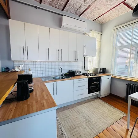 3br,charming Flat,golden Horn View