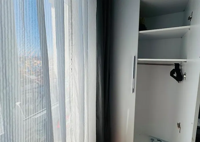 3br,charming Flat,golden Horn View דירה *