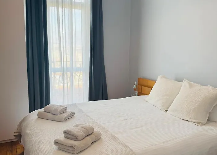 3br,charming Flat,golden Horn View