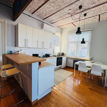 3br,charming Flat,golden Horn View Apartment